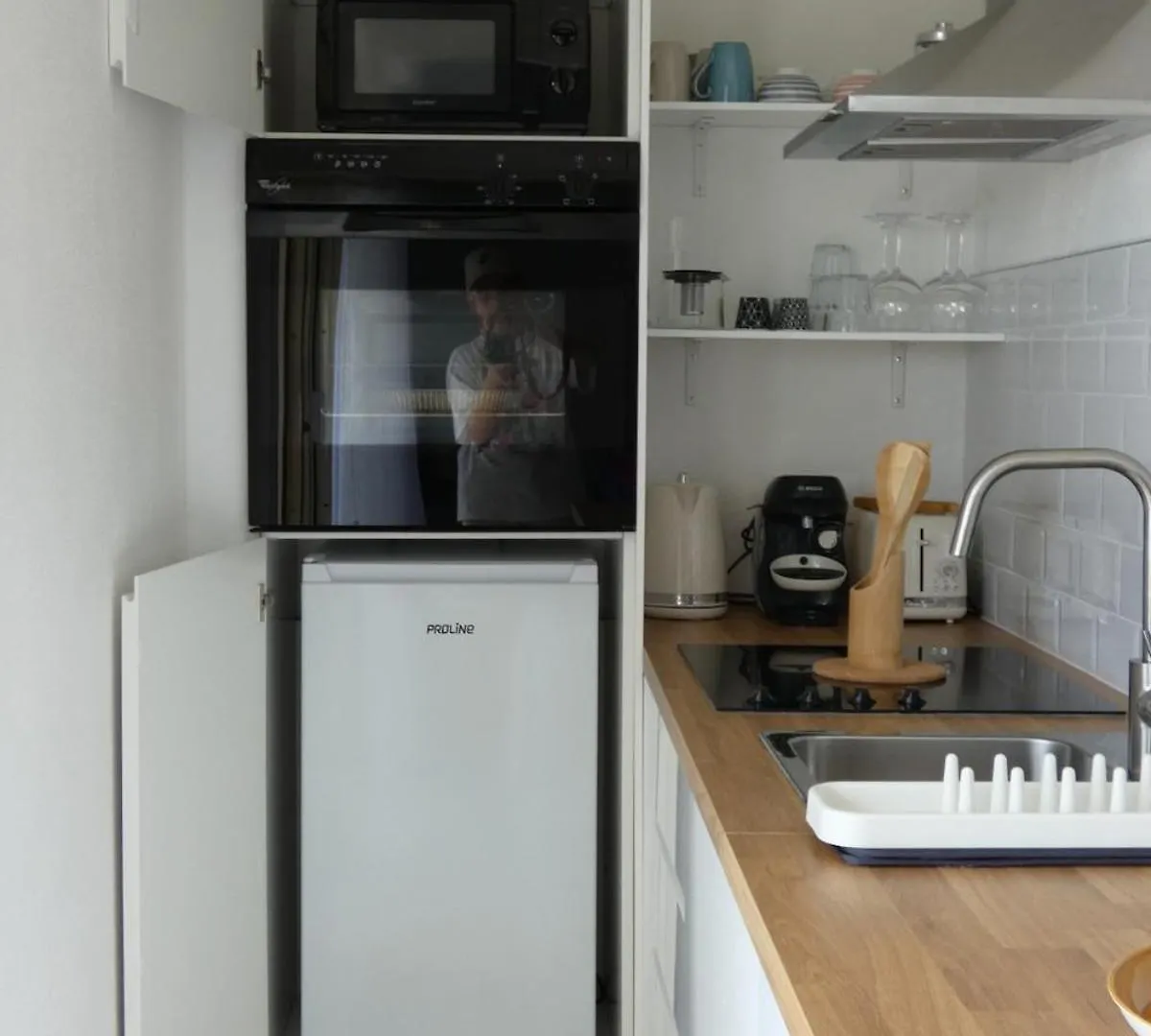 Cozy Sea View Studio For 2 People Saint-Laurent-du-Var