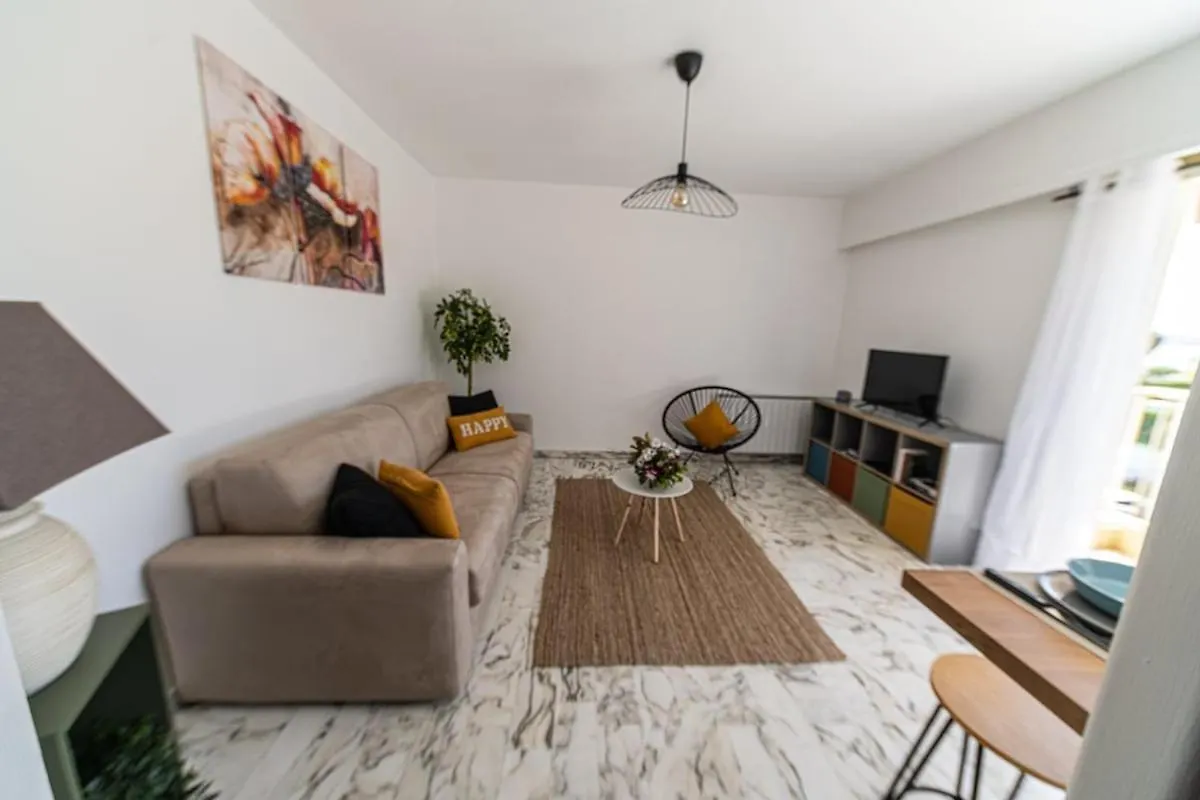 Cozy Sea View Studio For 2 People Saint-Laurent-du-Var Apartment