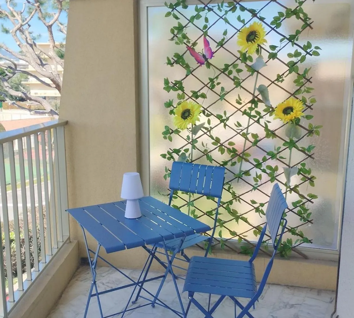 Cozy Sea View Studio For 2 People Saint-Laurent-du-Var